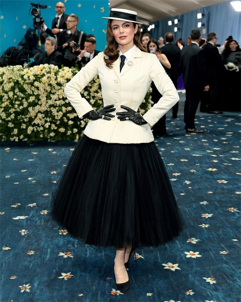 Белые женские офисные костюмы, – обзор и цена Women'S Formal Jackets To Wear With Dresses